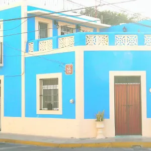 casa-de-piedra.hotelsmerida.org/